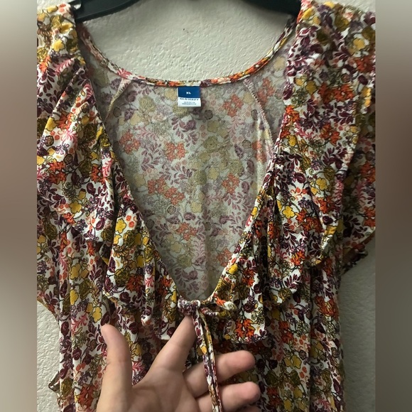 Old Navy Waist-Defined Flutter-Short Sleeve 
Pullover Floral Ruffle Sleeve Dress - Picture 10 of 14